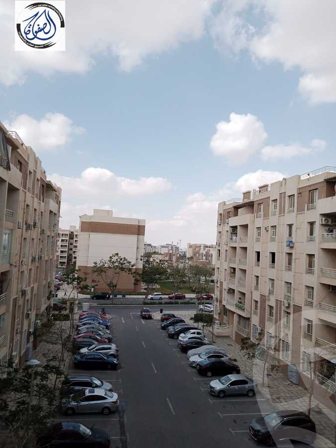 https://aqarmap.com.eg/ar/listing/4368240-for-rent-cairo-new-cairo-lrhb-city-phase-5-talaat-mostafa-st