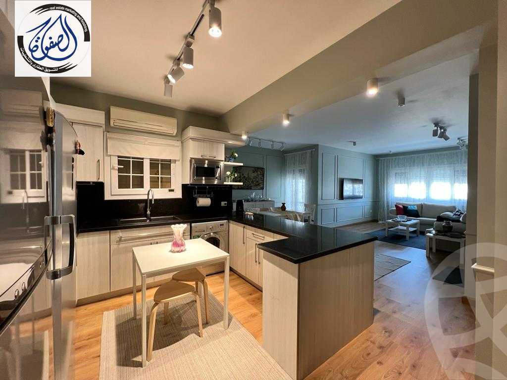https://aqarmap.com.eg/en/listing/4377962-for-sale-cairo-new-cairo-compounds-mountain-view-hyde-park