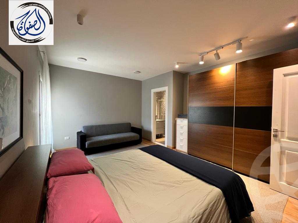https://aqarmap.com.eg/en/listing/4377962-for-sale-cairo-new-cairo-compounds-mountain-view-hyde-park