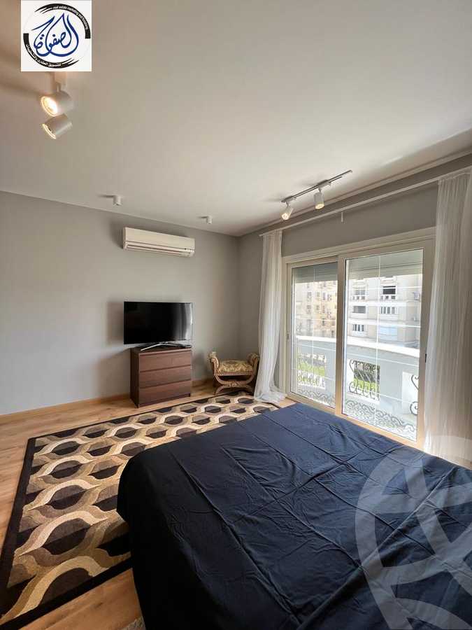 https://aqarmap.com.eg/en/listing/4377962-for-sale-cairo-new-cairo-compounds-mountain-view-hyde-park
