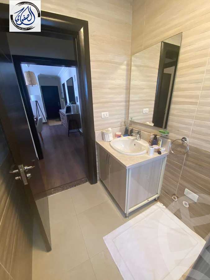 https://aqarmap.com.eg/en/listing/4378309-for-sale-cairo-new-cairo-compounds-taj-sultan