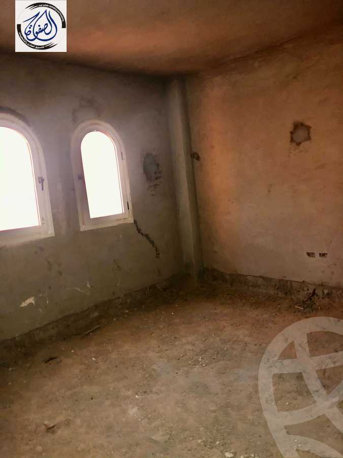 https://aqarmap.com.eg/en/listing/4477727-for-sale-cairo-new-cairo-compounds-dobat-el-modaraat-compound-deraa-misr