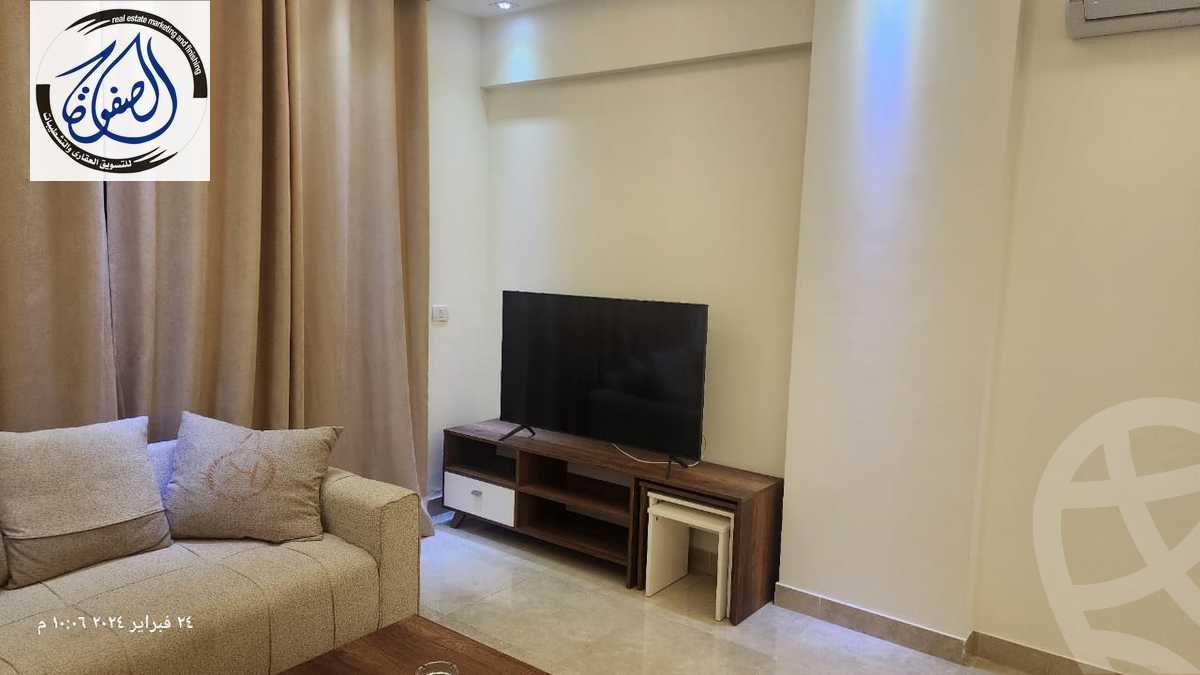 https://aqarmap.com.eg/ar/listing/4587824-for-rent-cairo-new-cairo-compounds-fifth-square