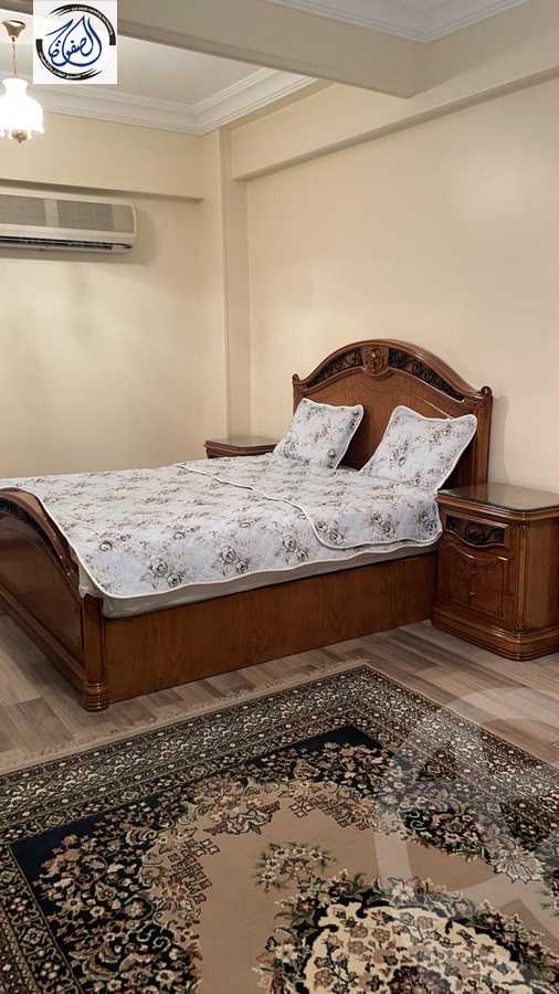 https://aqarmap.com.eg/en/listing/6086262-for-rent-cairo-new-cairo-first-settlement-mhwr-mstfy-kml