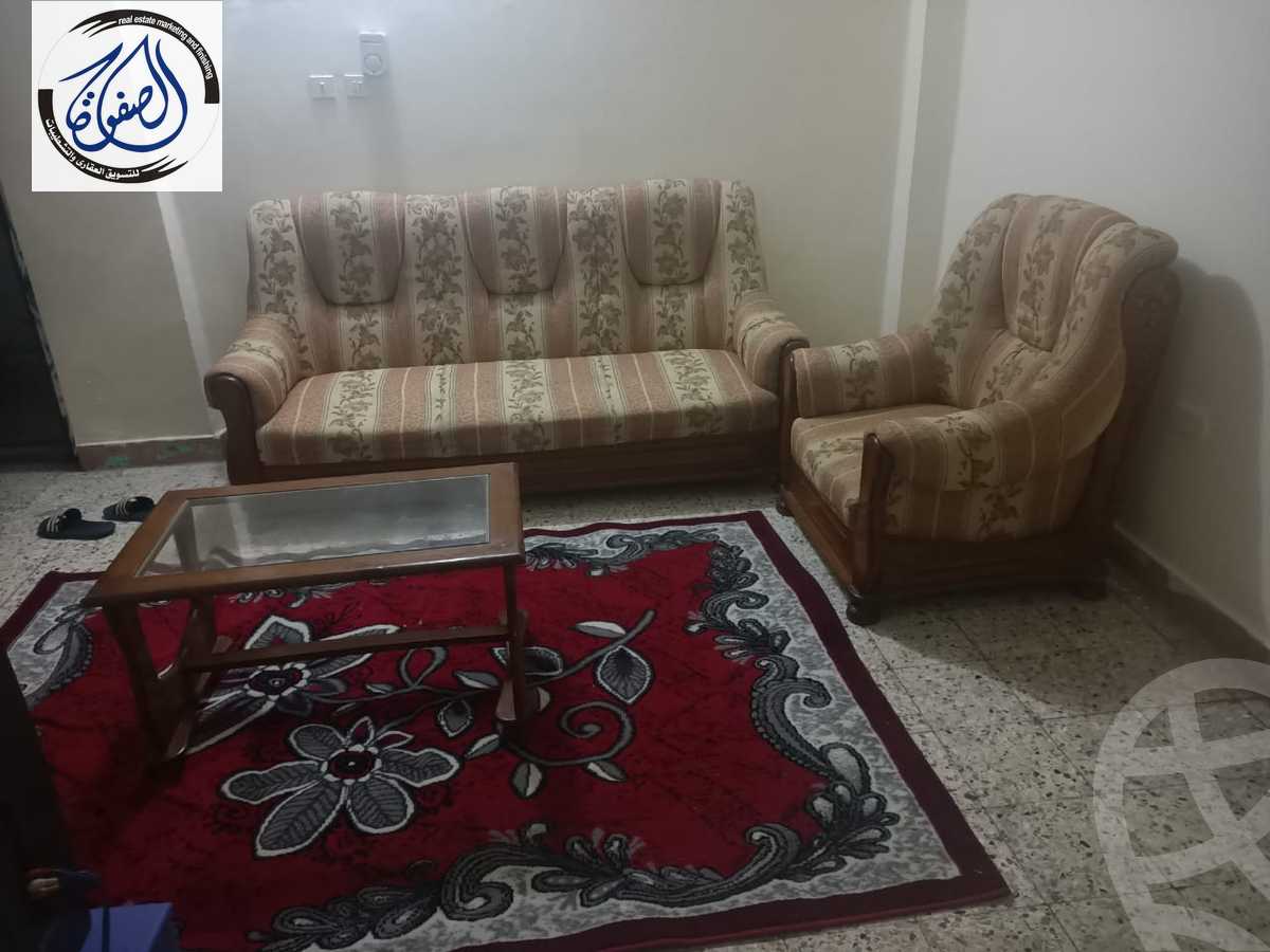 https://aqarmap.com.eg/ar/listing/4814639-for-rent-cairo-new-cairo-first-settlement-neighbourhood-9-el-shaikh-mohamed-al-gizawy-st