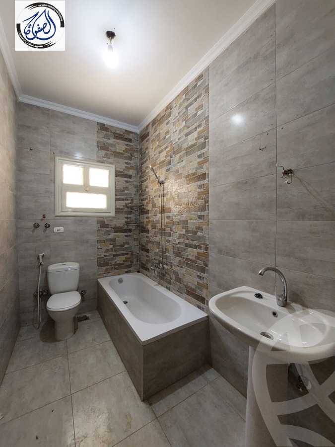 https://aqarmap.com.eg/en/listing/4814667-for-rent-cairo-new-cairo-compounds-kmbwnd-ldf-lwtny