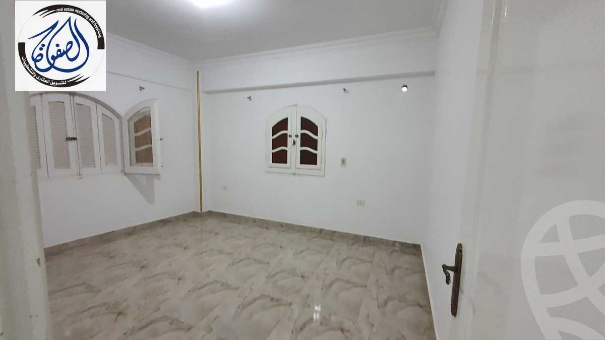 https://aqarmap.com.eg/en/listing/5256164-for-rent-cairo-new-cairo-first-settlement-neighbourhood-9-el-shaikh-mohamed-al-gizawy-st