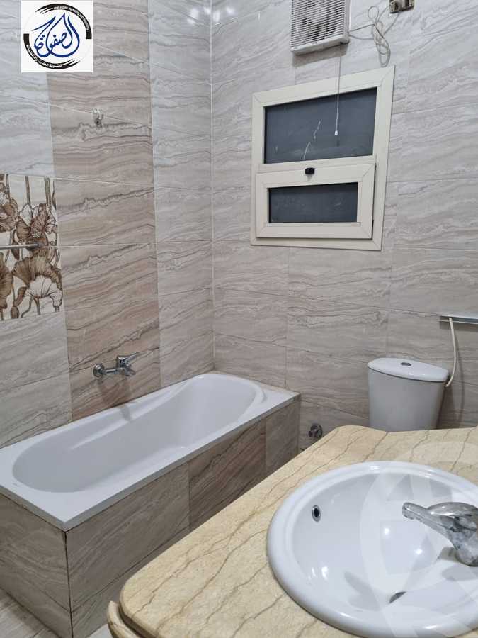 https://aqarmap.com.eg/en/listing/5274100-for-rent-cairo-new-cairo-el-ahyaa-fifth-neighborhood-akhnaton-st