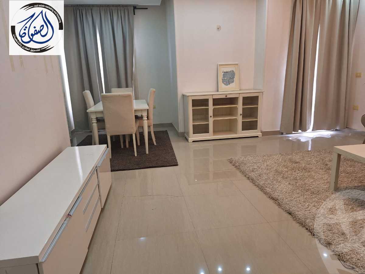 https://aqarmap.com.eg/ar/listing/5972223-for-rent-cairo-new-cairo-lrhb-city-phase-5-talaat-mostafa-st