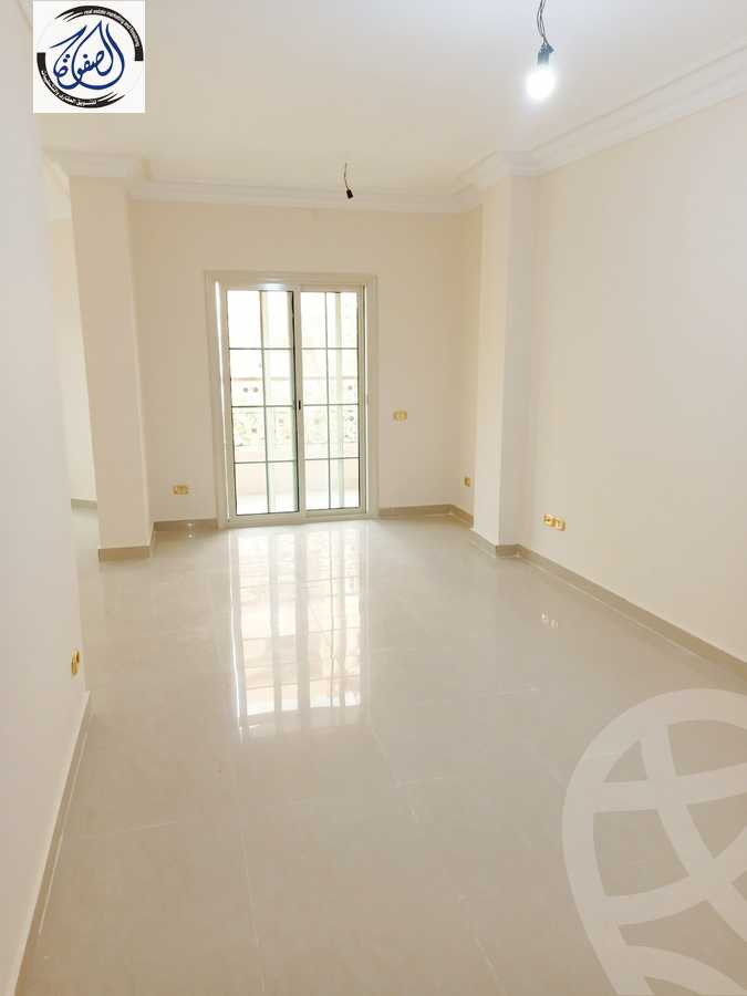 https://aqarmap.com.eg/en/listing/5294556-for-rent-cairo-new-cairo-el-ahyaa-fourth-neighborhood-street-1