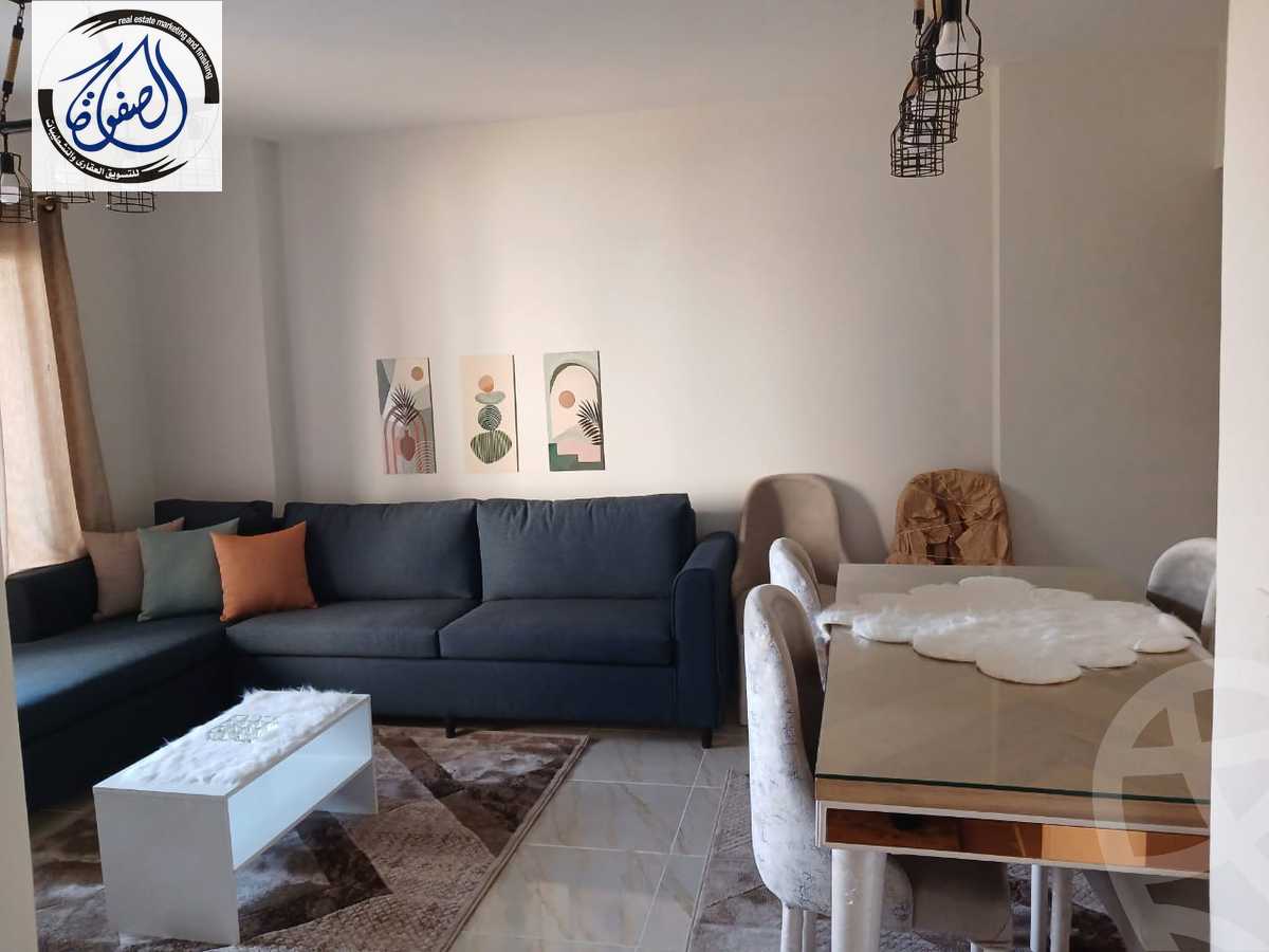 https://aqarmap.com.eg/en/listing/5322611-for-rent-cairo-new-cairo-lrhb-city-phase-5-talaat-mostafa-st