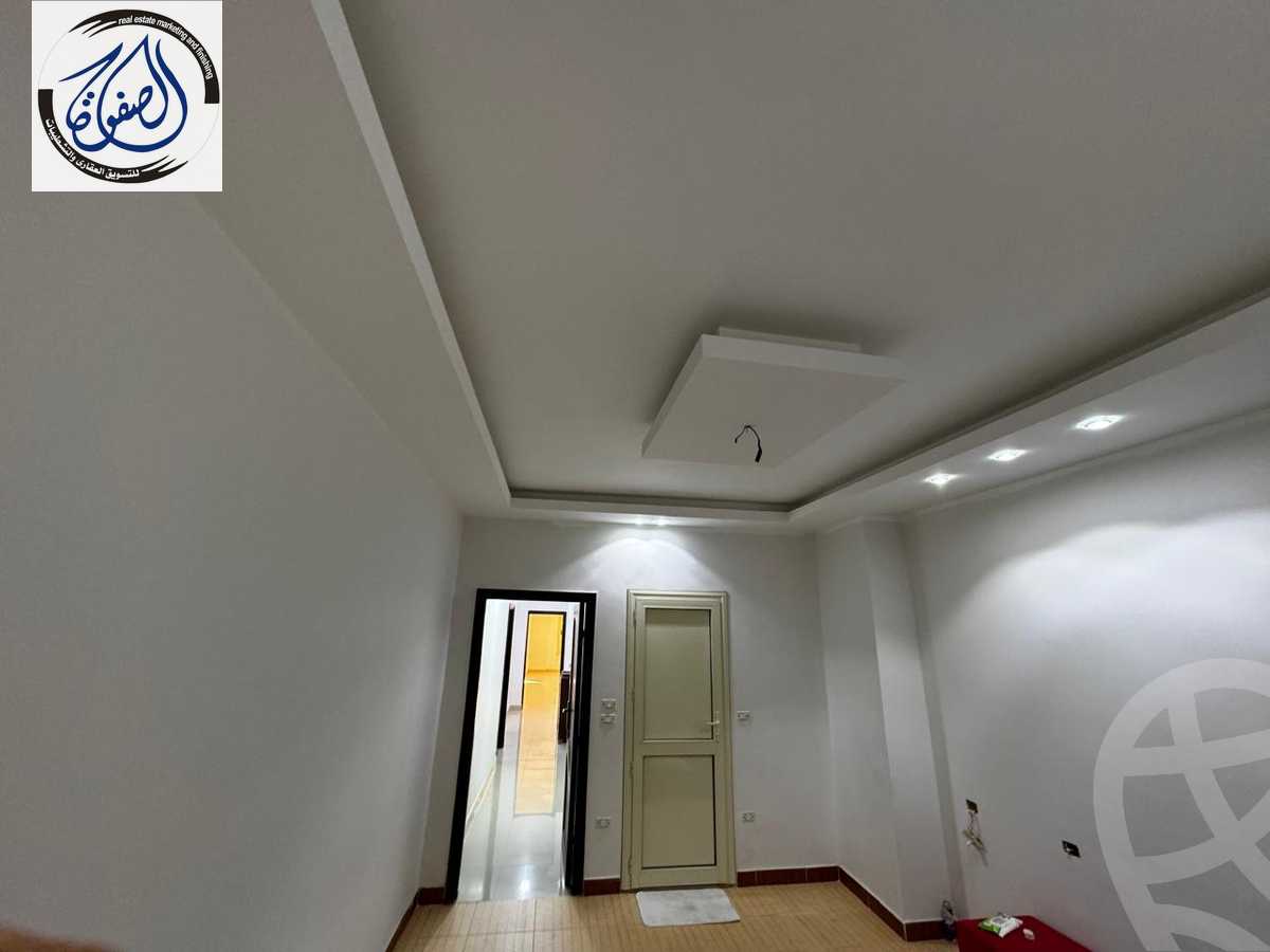 https://aqarmap.com.eg/en/listing/5326604-for-sale-cairo-new-cairo-first-settlement-neighbourhood-10-el-shaheed-abdul-fattah-ahmed-st