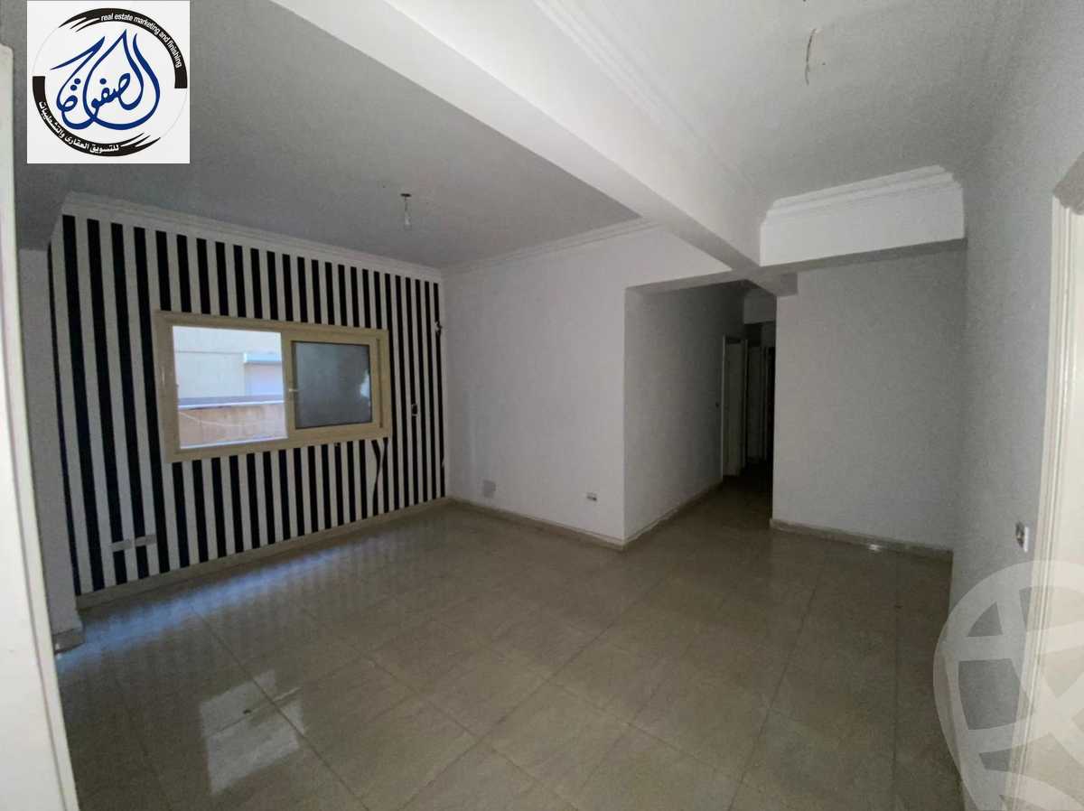https://aqarmap.com.eg/en/listing/5366724-for-sale-cairo-new-cairo-ganob-el-akadamiya