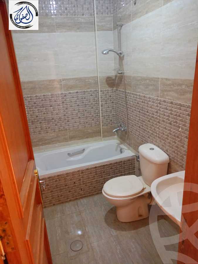 https://aqarmap.com.eg/en/listing/5385718-for-rent-cairo-new-cairo-sharq-el-akadamiya-al-tahrir-st