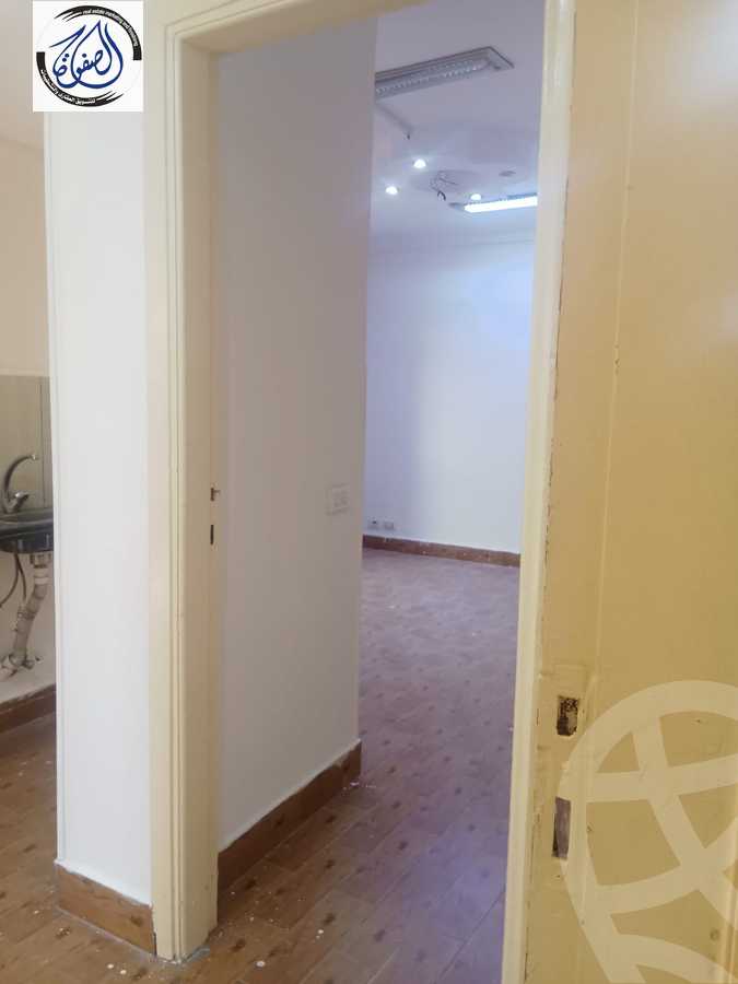 https://aqarmap.com.eg/ar/listing/5385759-for-rent-cairo-new-cairo-el-ahyaa-fifth-neighborhood-akhnaton-st