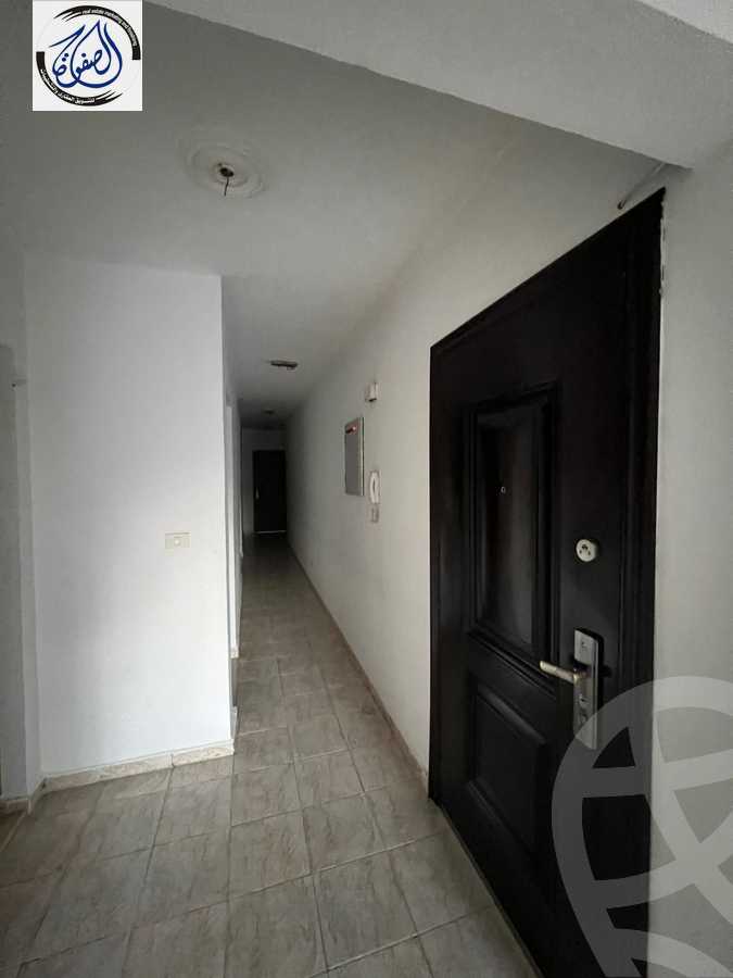 https://aqarmap.com.eg/en/listing/5393139-for-sale-cairo-new-cairo-lrhb-city-phase-5-talaat-mostafa-st