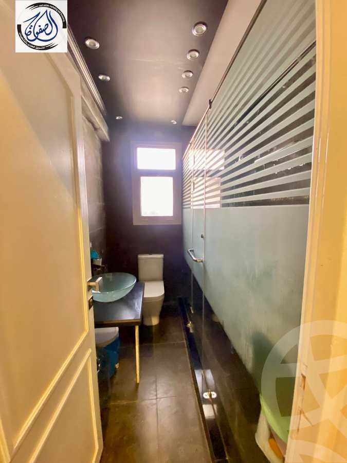 https://aqarmap.com.eg/en/listing/5397242-for-sale-cairo-new-cairo-lrhb-city-phase-5-talaat-mostafa-st
