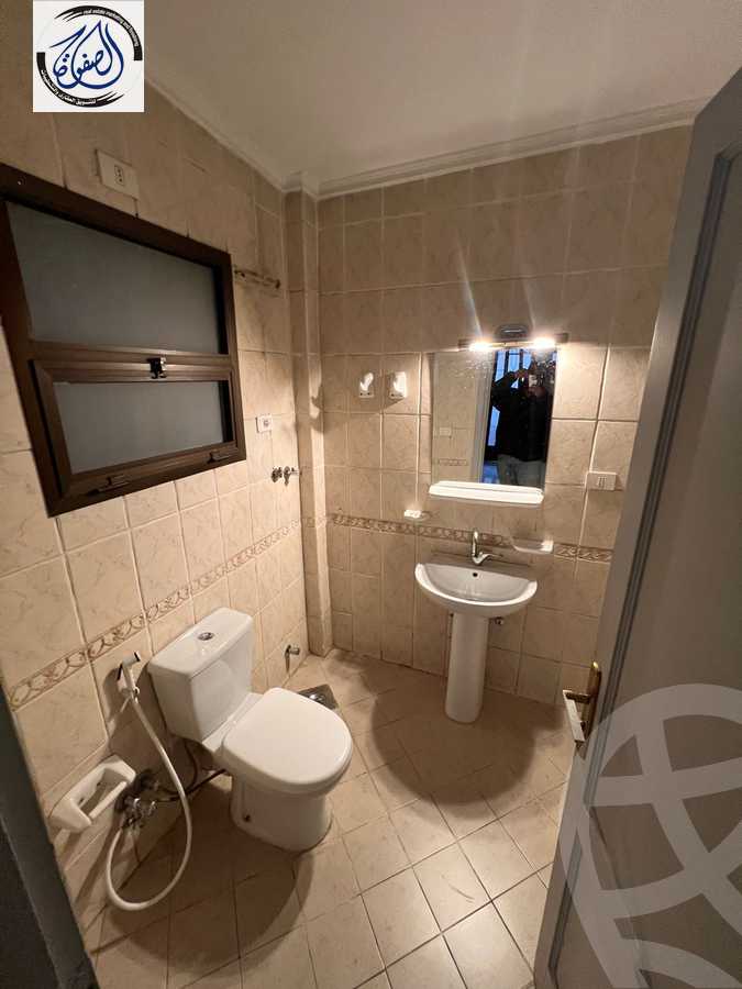 https://aqarmap.com.eg/en/listing/5398063-for-sale-cairo-new-cairo-lrhb-city-phase-5-talaat-mostafa-st