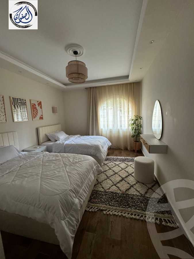 https://aqarmap.com.eg/en/listing/5400549-for-rent-cairo-new-cairo-compounds-hyde-park