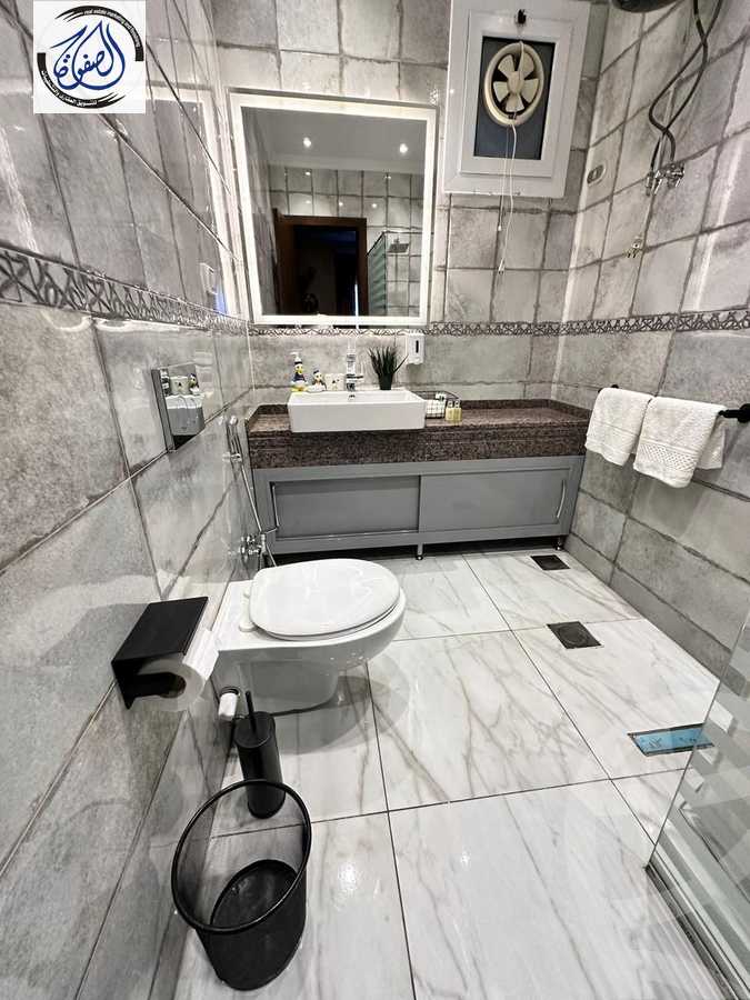 https://aqarmap.com.eg/en/listing/5400549-for-rent-cairo-new-cairo-compounds-hyde-park