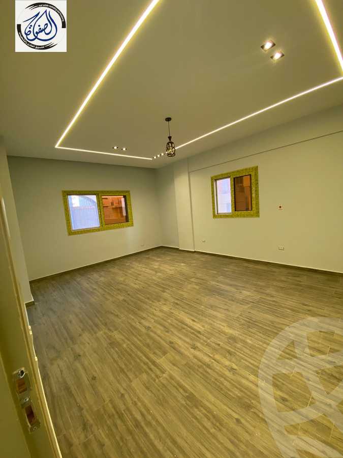 https://aqarmap.com.eg/en/listing/5416486-for-sale-cairo-new-cairo-compounds-nakhil-village