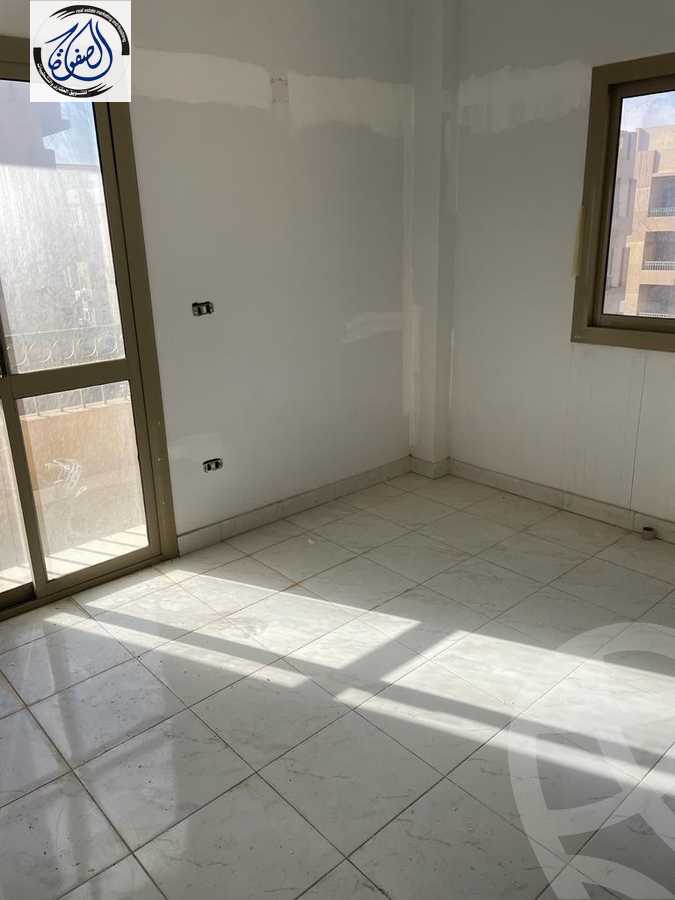 https://aqarmap.com.eg/en/listing/5433038-for-sale-cairo-new-cairo-compounds-el-ashrafia