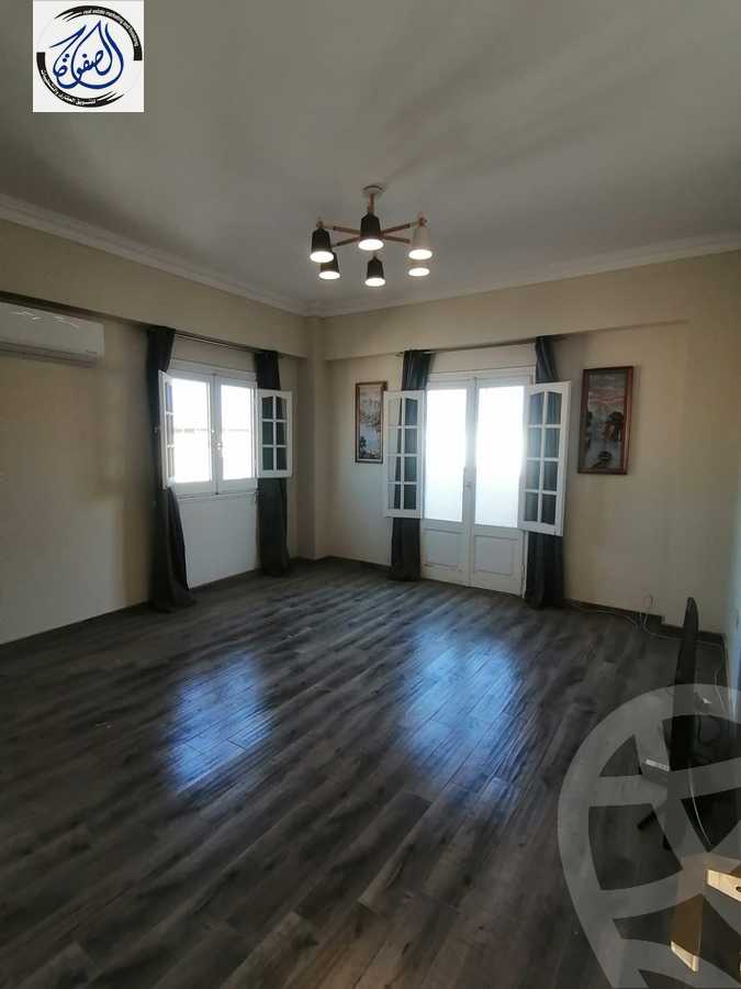 https://aqarmap.com.eg/en/listing/5440120-for-rent-cairo-new-cairo-el-yassamin-el-yasmeen-3-mohamed-rahim-st