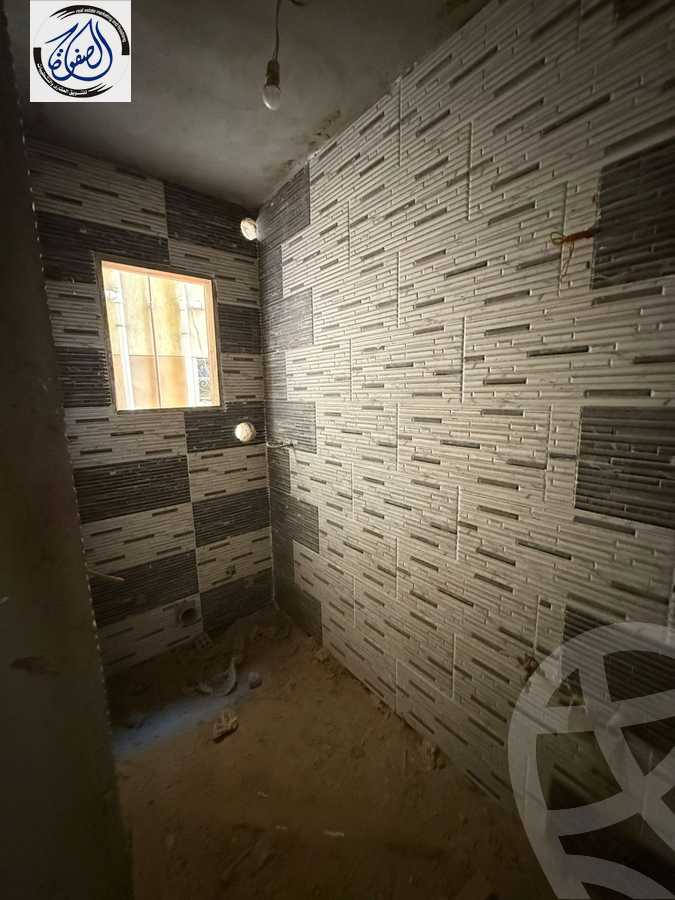 https://aqarmap.com.eg/en/listing/5447944-for-sale-cairo-new-cairo-compounds-kmbwnd-rwd-lzhr
