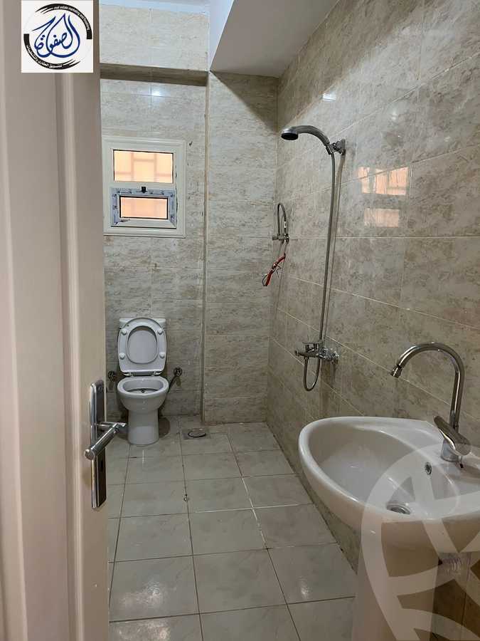 https://aqarmap.com.eg/en/listing/5447975-for-sale-cairo-new-cairo-el-banafsg-el-banafsag-omarat-al-gabri-st