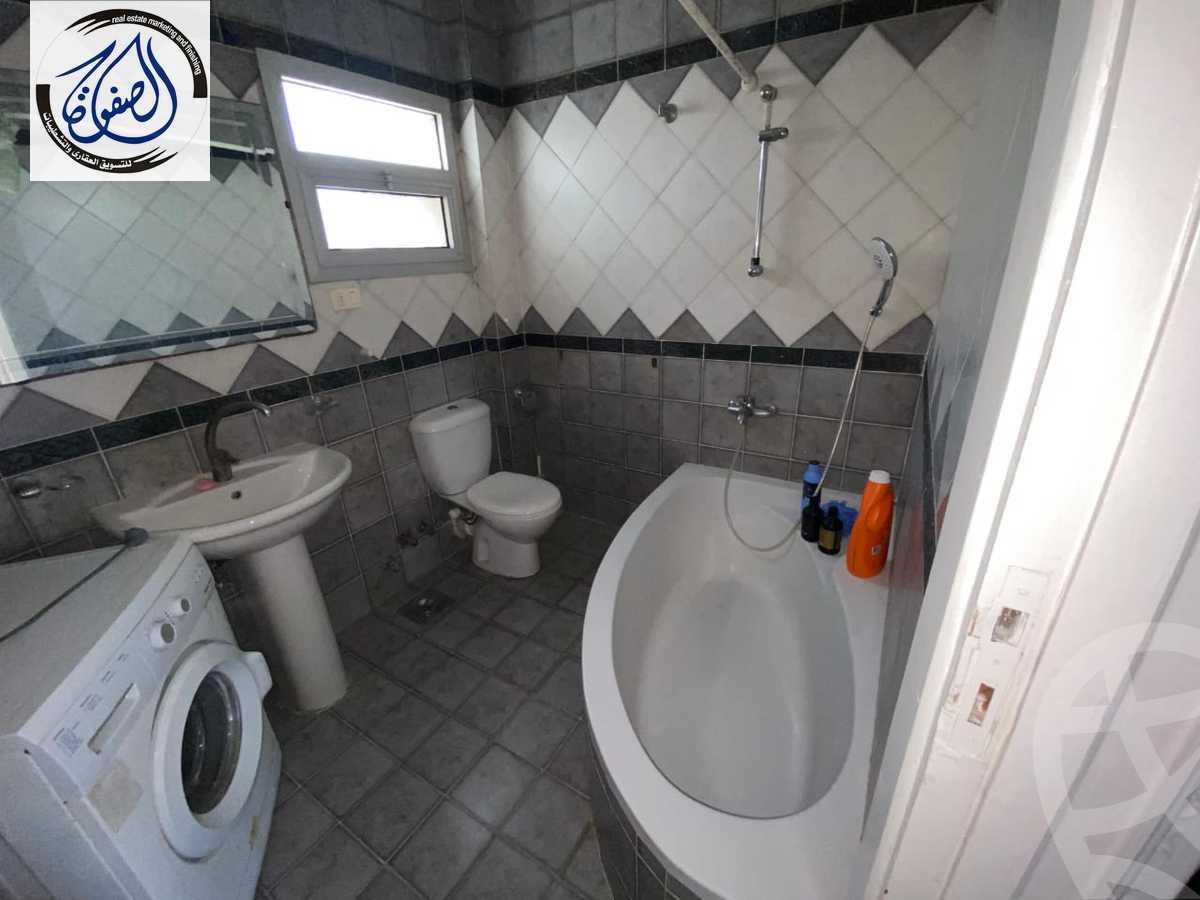 https://aqarmap.com.eg/en/listing/5462772-for-rent-cairo-new-cairo-lrhb-city-phase-5-talaat-mostafa-st