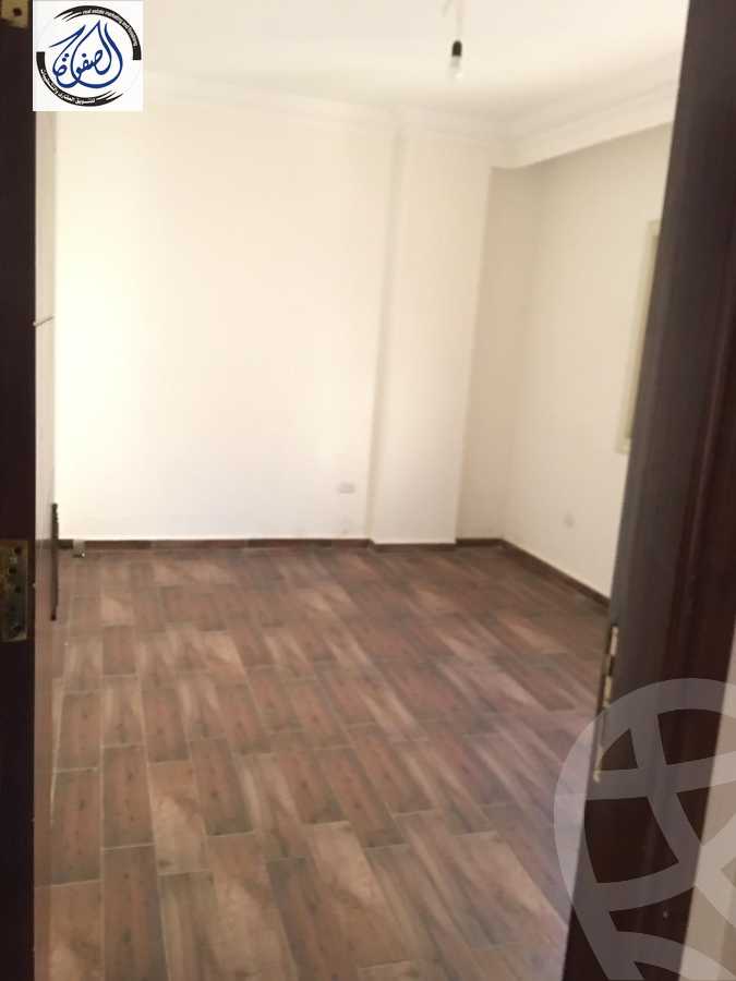https://aqarmap.com.eg/ar/listing/5471561-for-rent-cairo-new-cairo-el-ahyaa-fourth-neighborhood-street-1