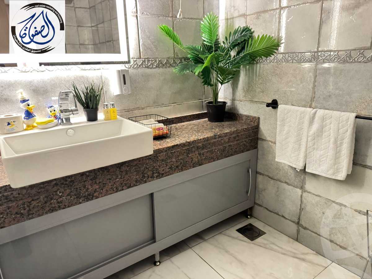 https://aqarmap.com.eg/en/listing/6086217-for-rent-cairo-new-cairo-compounds-hyde-park-centre-ville-hyde-park