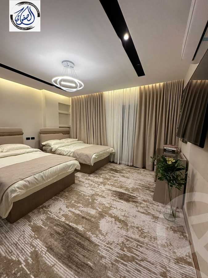 https://aqarmap.com.eg/en/listing/5509155-for-sale-cairo-new-cairo-compounds-mwrd-fq-llttwyr