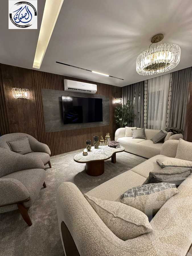 https://aqarmap.com.eg/en/listing/5509155-for-sale-cairo-new-cairo-compounds-mwrd-fq-llttwyr