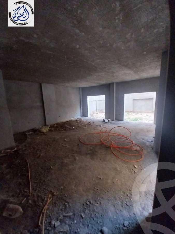 https://aqarmap.com.eg/en/listing/5515761-for-sale-cairo-new-cairo-compounds-el-mostashareen-compound