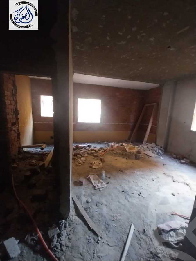 https://aqarmap.com.eg/en/listing/5515777-for-sale-cairo-new-cairo-compounds-el-mostashareen-compound