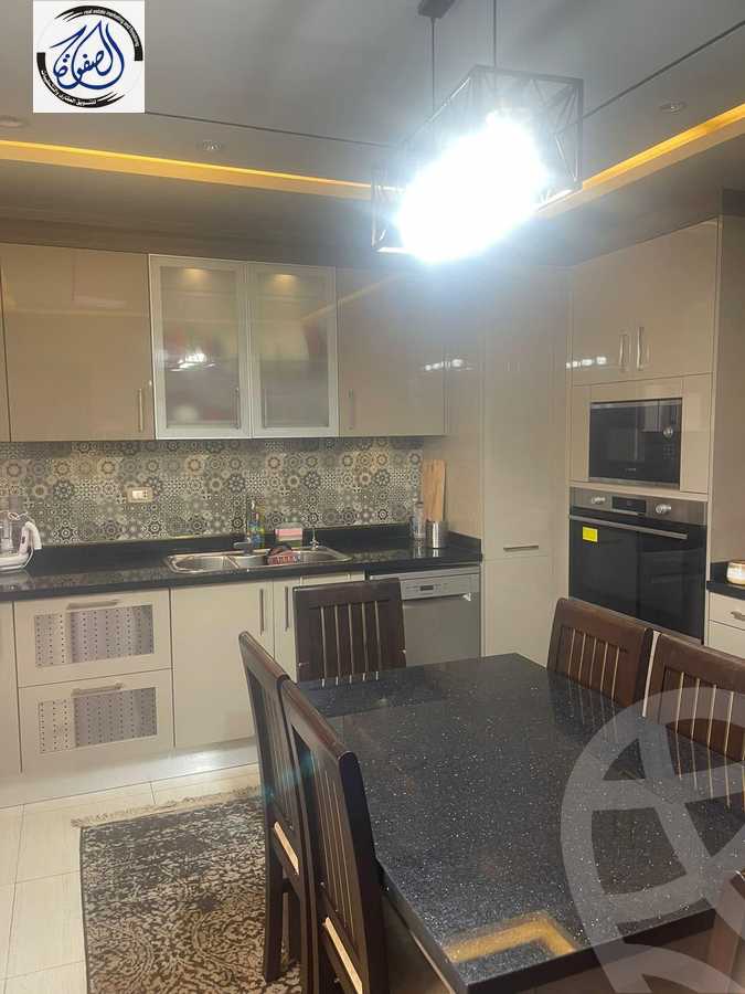 https://aqarmap.com.eg/en/listing/5536725-for-sale-cairo-new-cairo-compounds-hyde-park-centre-ville-hyde-park