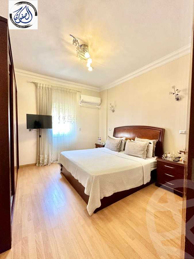 https://aqarmap.com.eg/en/listing/5563013-for-sale-cairo-new-cairo-first-settlement-neighbourhood-9-el-shaikh-mohamed-al-gizawy-st