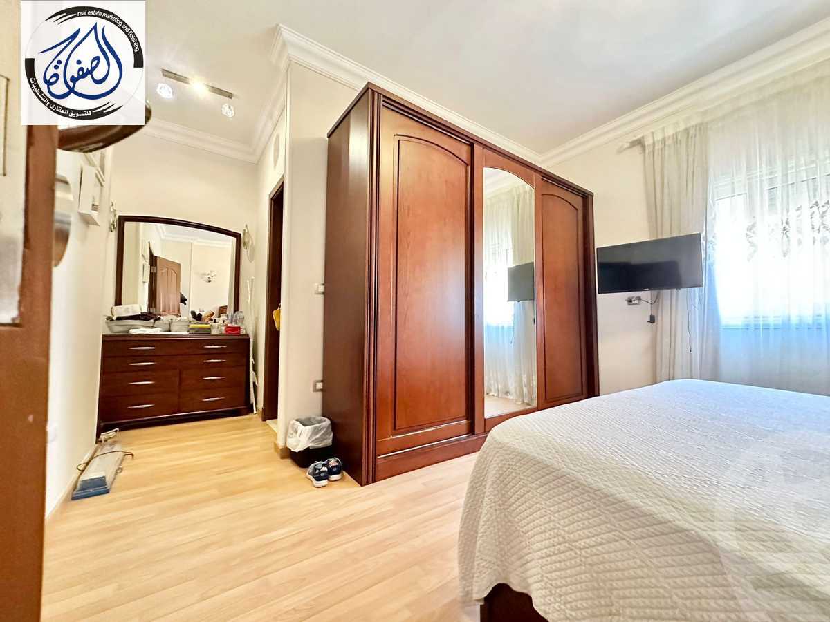 https://aqarmap.com.eg/en/listing/5563013-for-sale-cairo-new-cairo-first-settlement-neighbourhood-9-el-shaikh-mohamed-al-gizawy-st