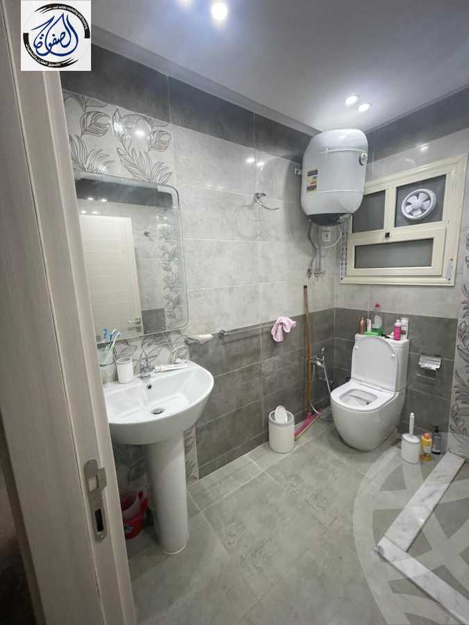 https://aqarmap.com.eg/ar/listing/5563036-for-sale-cairo-new-cairo-compounds