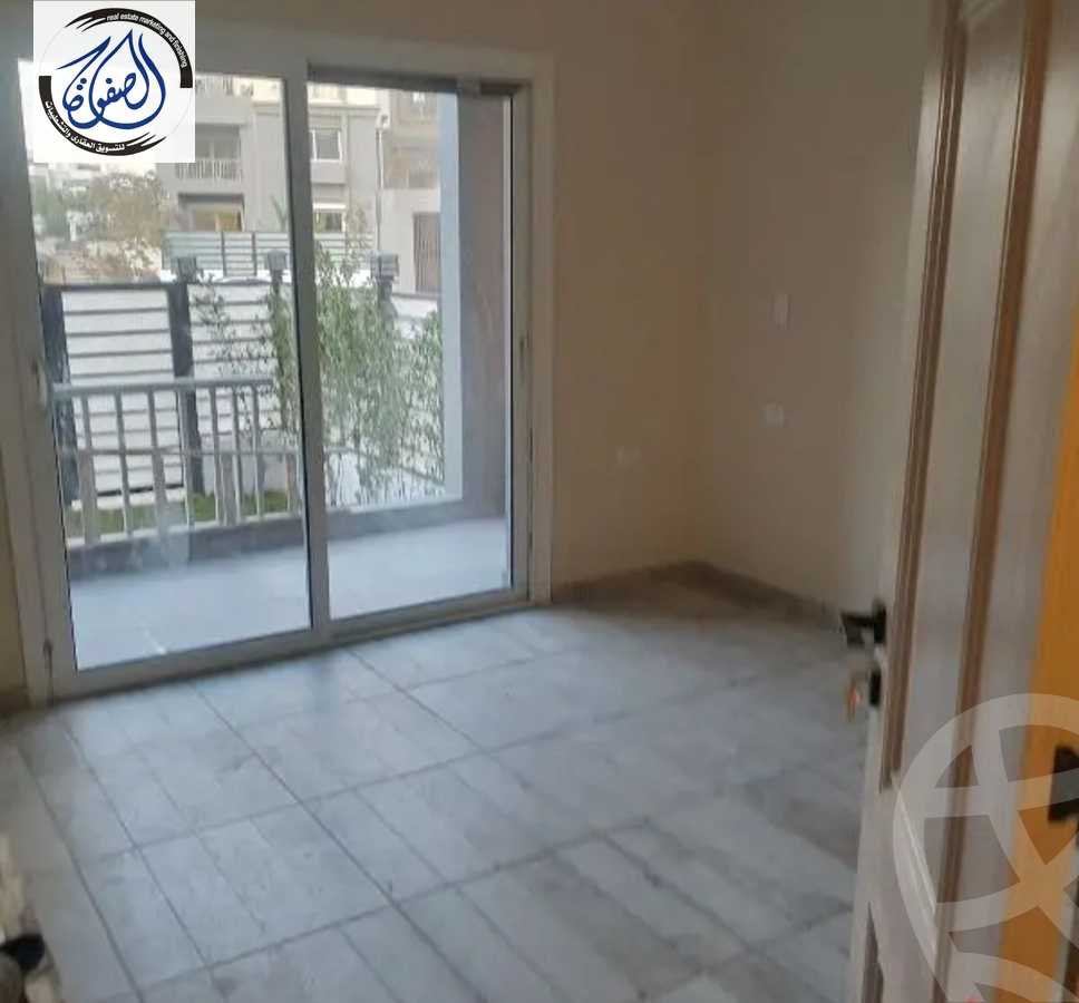 https://aqarmap.com.eg/en/listing/5566910-for-rent-cairo-new-cairo-compounds-hyde-park-centre-ville-hyde-park