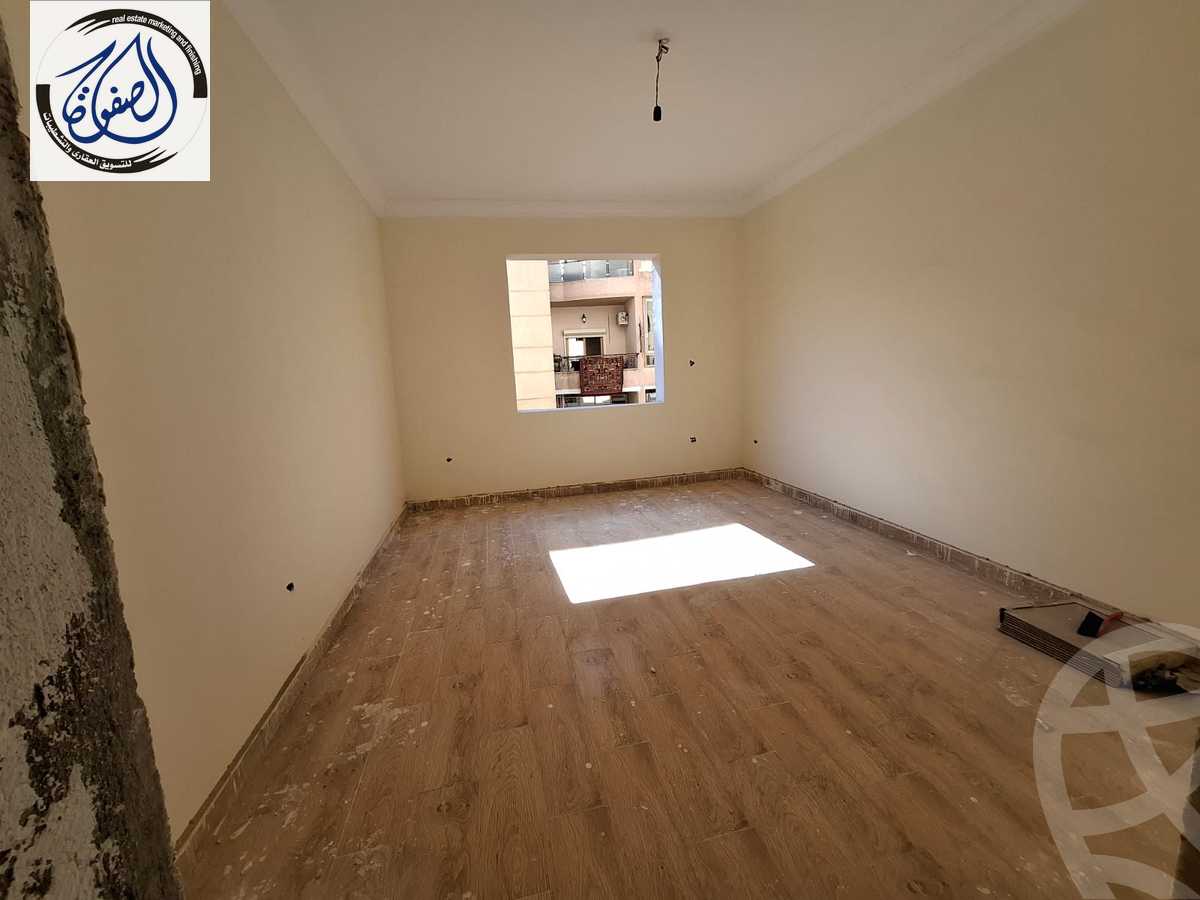 https://aqarmap.com.eg/ar/listing/5599544-for-sale-cairo-new-cairo-el-narges-el-narges-2-pilot-halawany-st