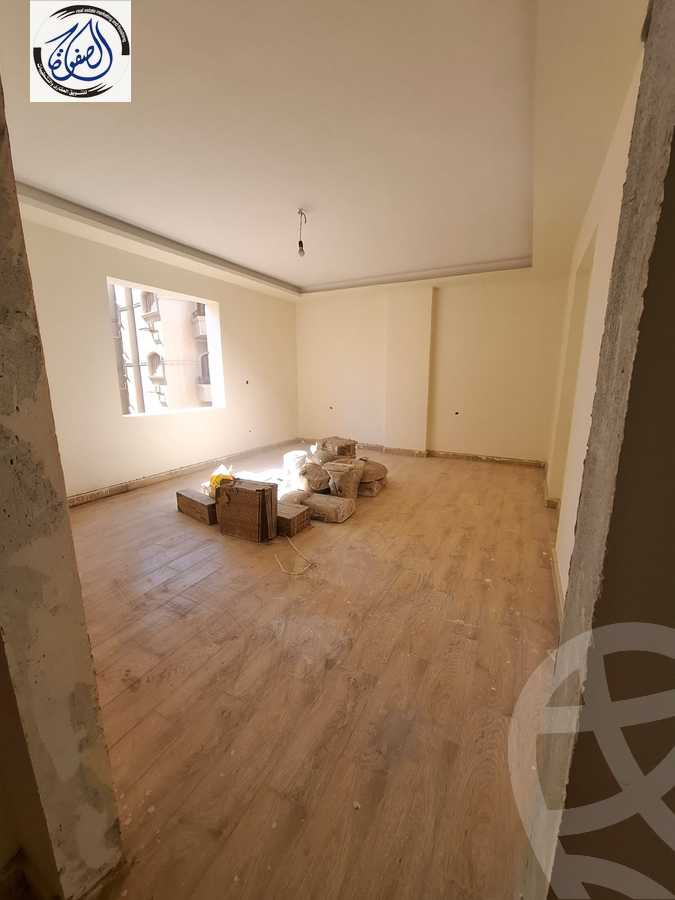 https://aqarmap.com.eg/ar/listing/5599544-for-sale-cairo-new-cairo-el-narges-el-narges-2-pilot-halawany-st