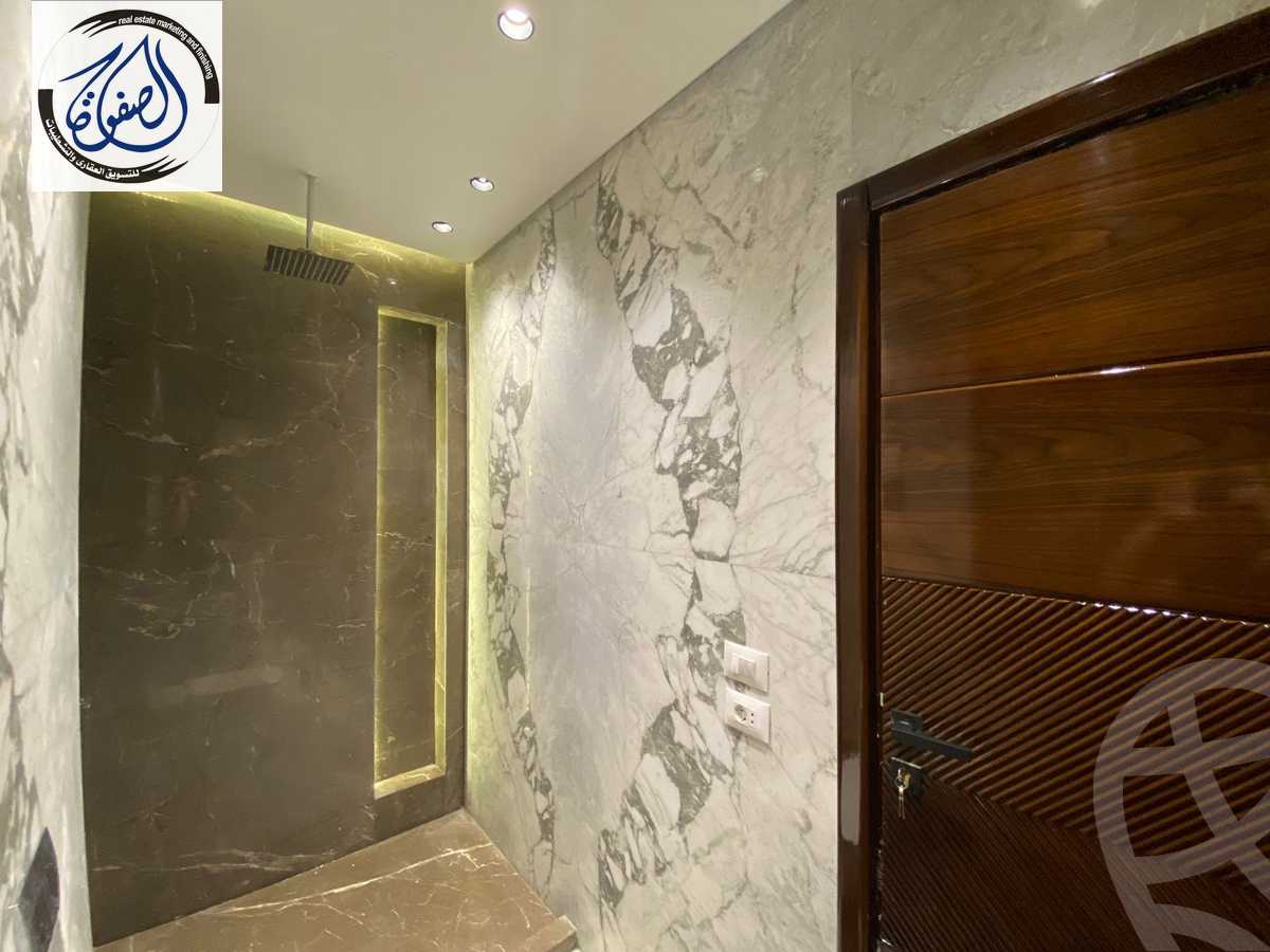https://aqarmap.com.eg/en/listing/5637809-for-sale-cairo-new-cairo-gharb-el-golf-alaa-elsaadany-st
