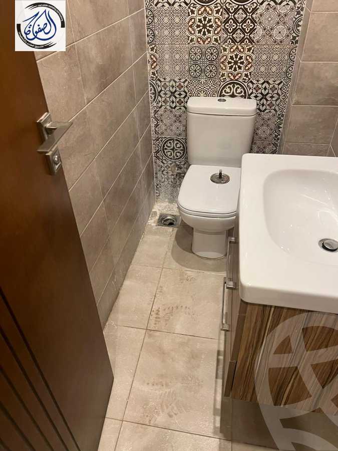 https://aqarmap.com.eg/ar/listing/5643292-for-rent-cairo-new-cairo-el-lotus-lotus-north-lmntq-lthny-llwts-lshmly
