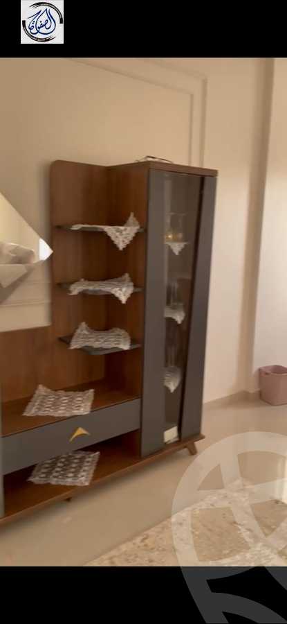 https://aqarmap.com.eg/en/listing/5643305-for-rent-cairo-new-cairo-compounds-el-mostashareen-compound