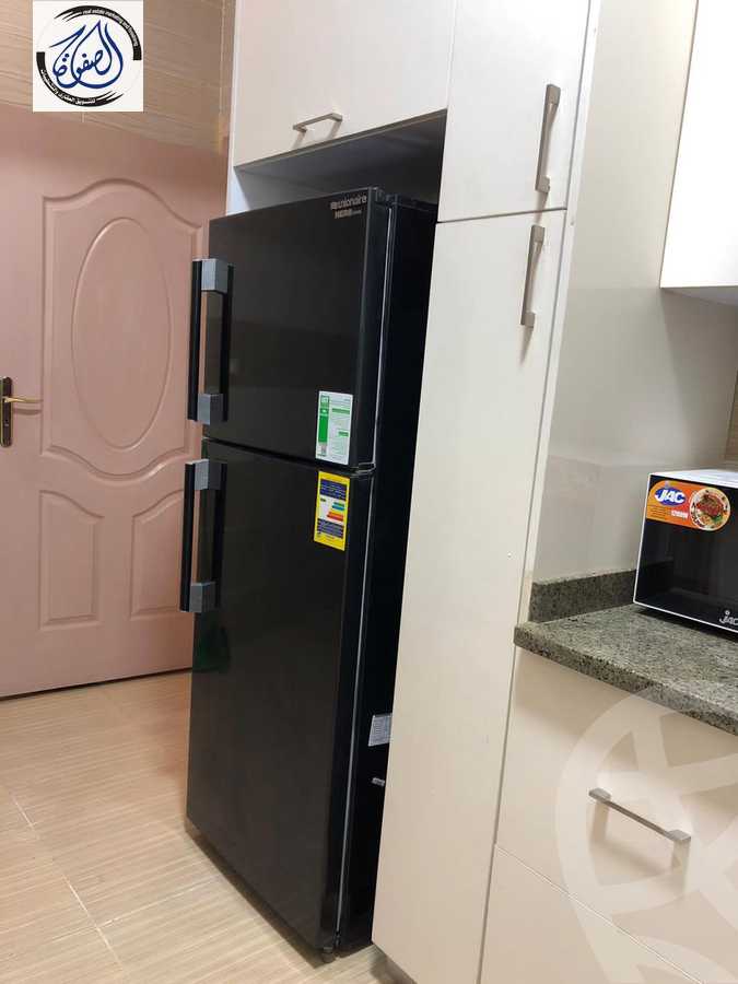 https://aqarmap.com.eg/en/listing/5651117-for-rent-cairo-new-cairo-compounds-el-mostashareen-compound