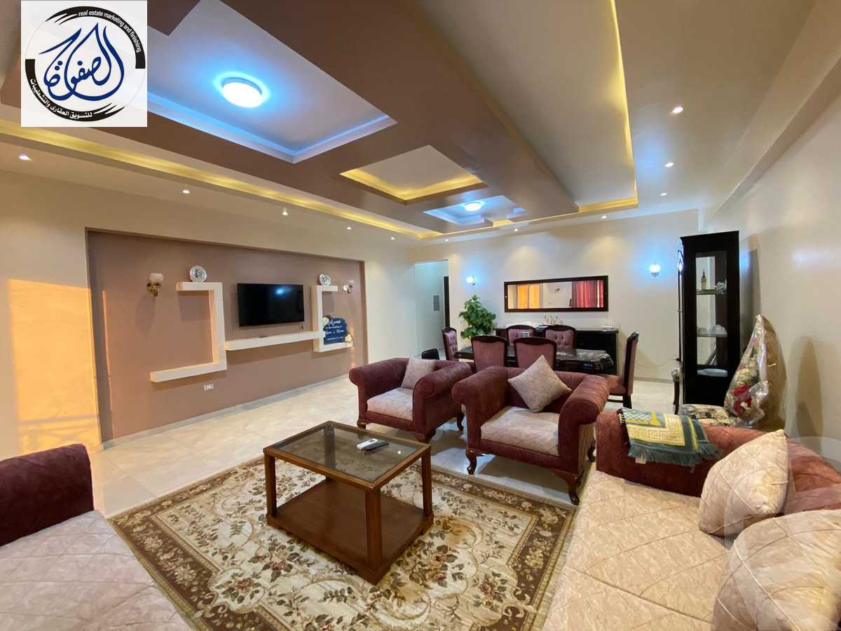 https://aqarmap.com.eg/en/listing/5661920-for-rent-cairo-new-cairo-compounds-hayati-residence