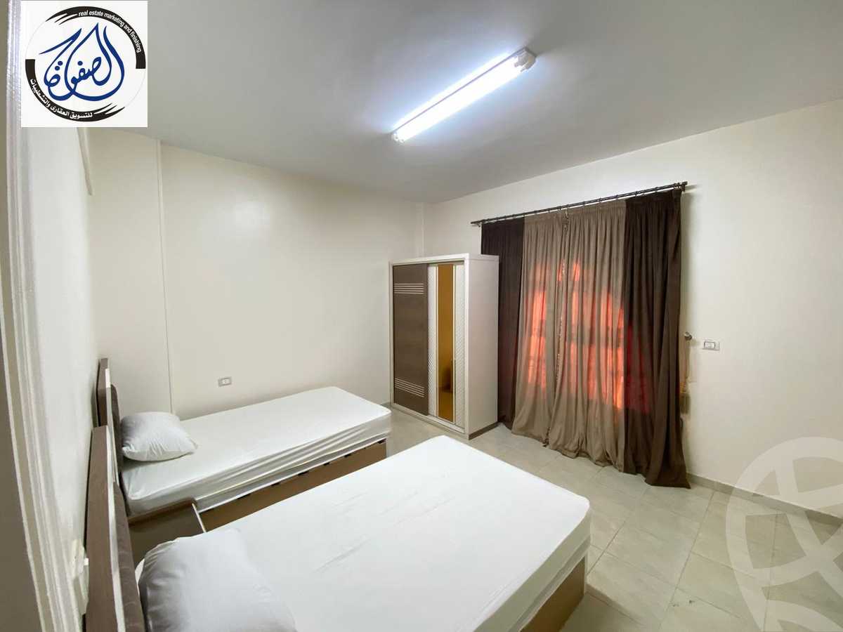 https://aqarmap.com.eg/en/listing/5661920-for-rent-cairo-new-cairo-compounds-hayati-residence
