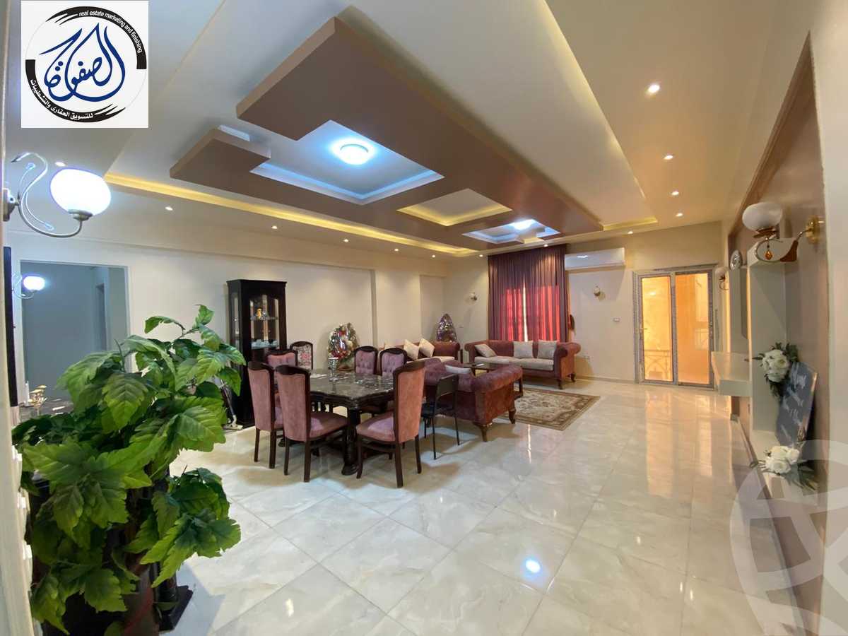 https://aqarmap.com.eg/en/listing/5661920-for-rent-cairo-new-cairo-compounds-hayati-residence